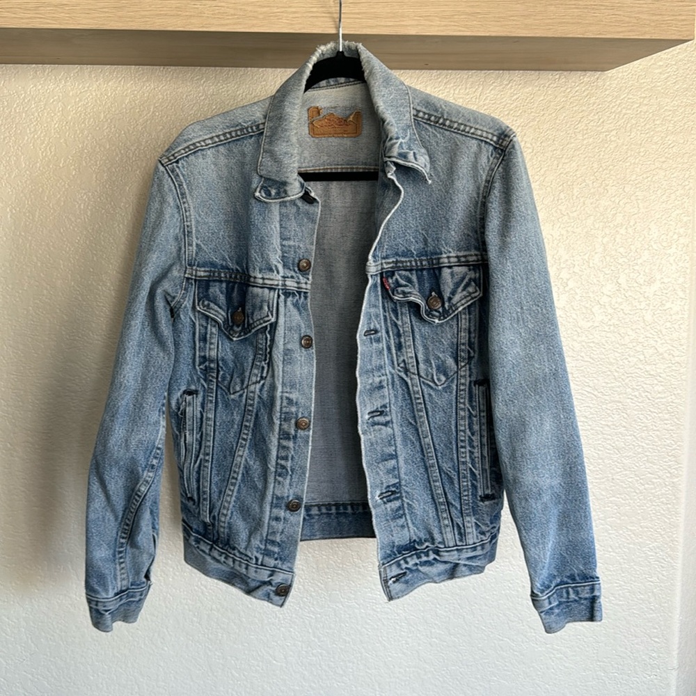 Levi’s vintage denim jacket men’s size 36